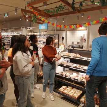 3OL leert op de werkplek bij supermarkt Albert Heijn