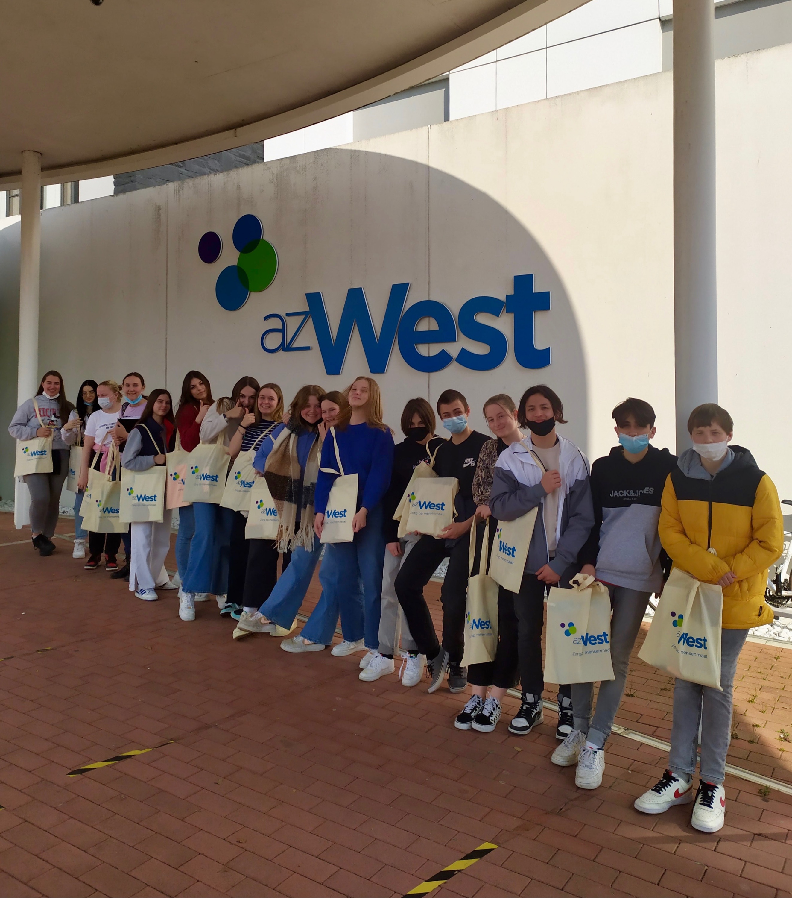 4VV krijgt unieke blik achter de schermen in AZ West